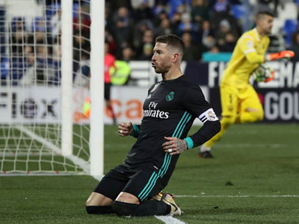 Thắng trận đá bù, Real leo lên vị trí thứ ba La Liga