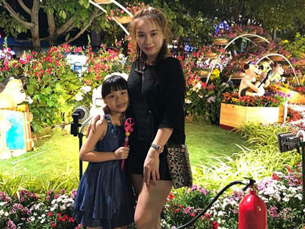 Vợ cũ Thành Trung lần đầu kể lại quãng thời gian 6 năm nơi đất khách, một mình nuôi con