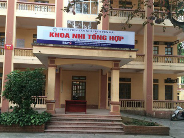 Vụ 2 bác sĩ bị hành hung: Bộ trưởng Y tế 'rất đau lòng'