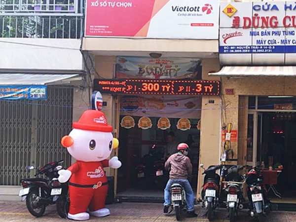 Cửa hàng Vietlott ở TP HCM lần thứ ba bán vé trúng độc đắc