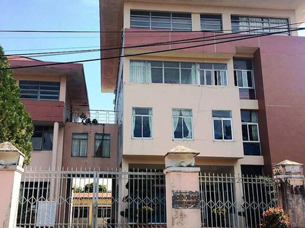 Vụ cán bộ Sở Nội vụ Gia Lai nghỉ việc: Bỏ vợ, bán nhà, chủ nợ lùng sục?