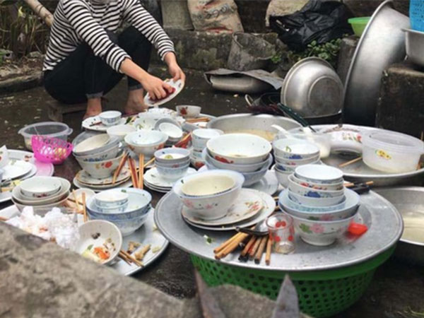 Mùng 7 Tết, cô gái than vãn vì vẫn không được về nhà mẹ đẻ và những nỗi sợ của các nàng dâu trẻ