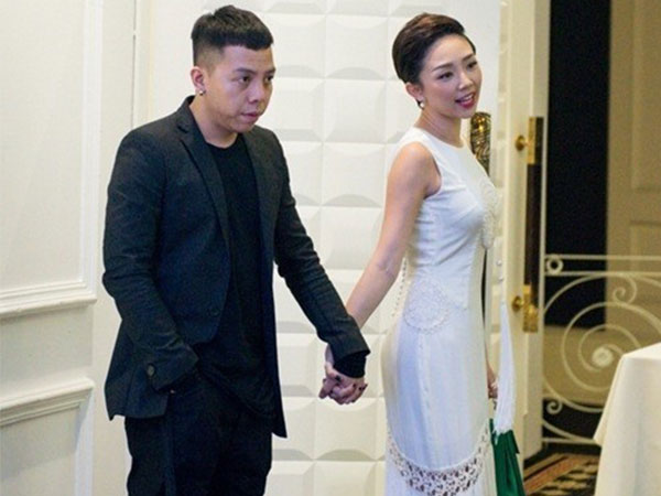 Tóc Tiên thân mật khoác tay Hoàng Touliver, ra mắt gia đình người yêu tin đồn?
