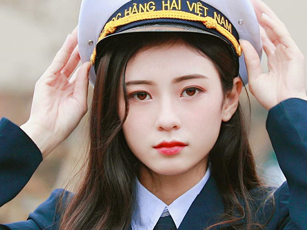 Chân dung nữ sinh ĐH Hàng Hải bị chụp trộm mà vẫn xinh như thành viên nhóm SNSD