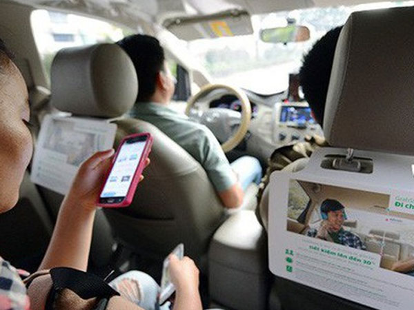 Đặt xe không được, bị Grab trừ tiền triệu vì sợ không có tiền trả?