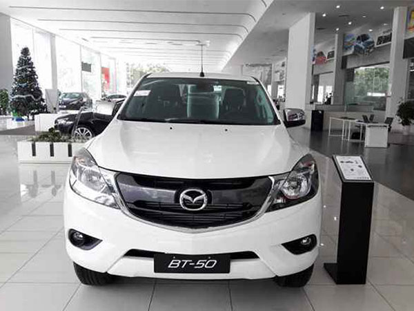 Đầu 2018, ô tô tăng giá hàng loạt