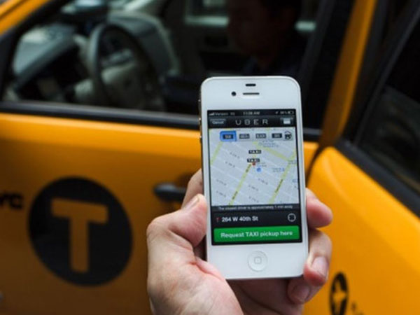 Uber, Grab nguy cơ bị cấm trên 11 tuyến phố Hà Nội