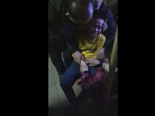 Clip bé trai sủa nghi do chó dại cắn, bác sĩ lên tiếng: Không có chuyện khi phát bệnh dại, bệnh nhân sủa như vật nuôi