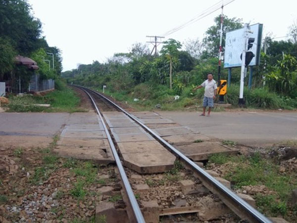 Đồng Nai: Nhìn nhầm đèn đỏ thành đèn xanh, hai tàu hỏa suýt đâm nhau