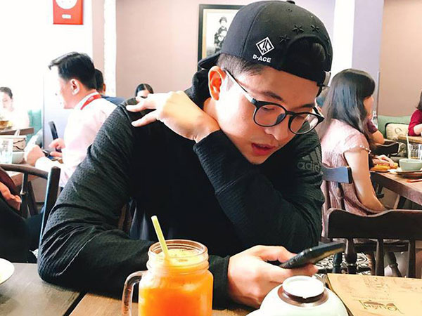 Hình ảnh mới nhất của Harry Lu sau khi trở về Việt Nam