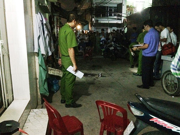 'Phi công trẻ' lạnh lùng chém người tình U60 vì... bị bỏ rơi