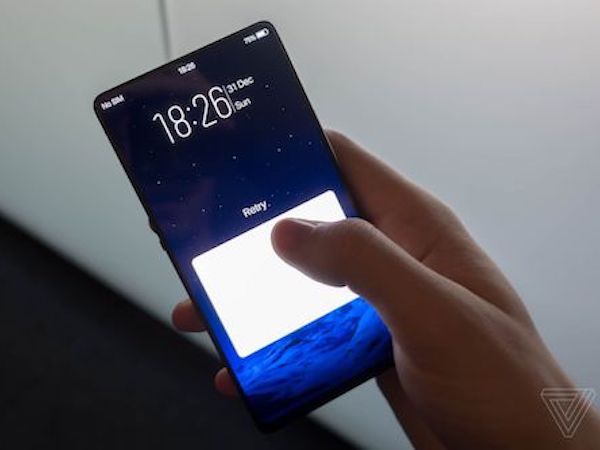 Smartphone với một nửa màn hình là cảm biến vân tay