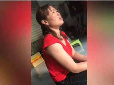 Video bà mẹ Nam Định vừa khóc vừa giục con lấy vợ 'gây bão'