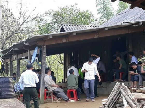 Cô gái ăn lá ngón tự vẫn sau 4 ngày lấy chồng