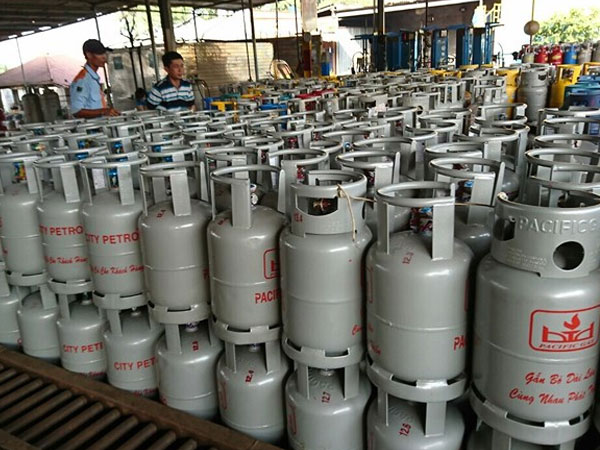 Giá gas tiếp tục đồng loạt giảm mạnh 13.000 đồng/bình