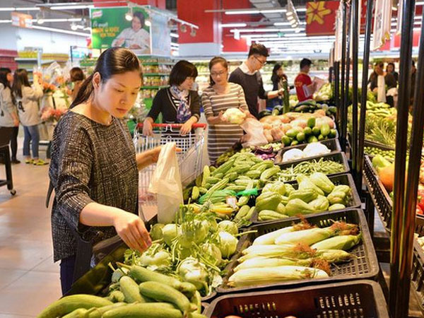 Hàng loạt hàng hoá thiết yếu tăng giá