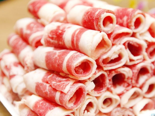 Bò Mỹ về Việt Nam chỉ 10.000 đồng/kg: Sự thật tin đồn lan tràn