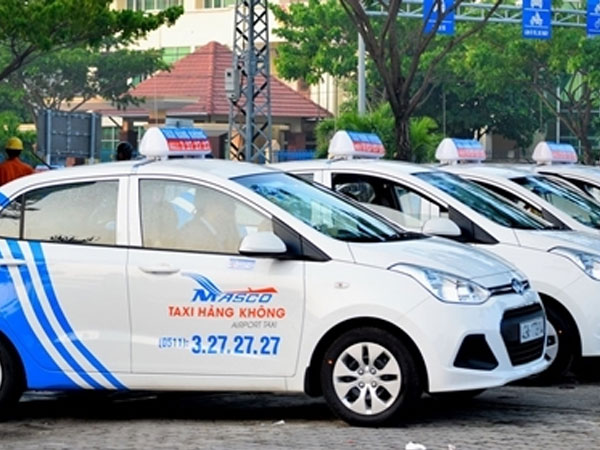 Doanh nghiệp taxi Đà Nẵng đổ lỗi thất thu vì Grab, Uber