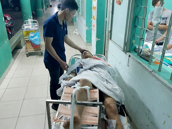 Nạn nhân bị xe ben tông: 'Tôi chỉ kịp thấy đèn lóe sáng rồi bất tỉnh'
