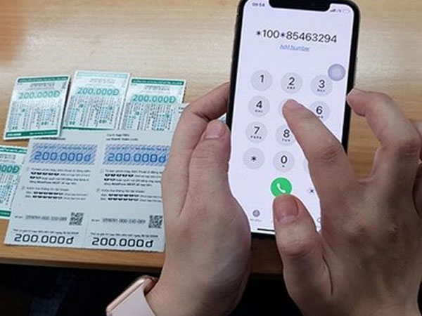 Nhà mạng bội thu trong dịp khuyến mại khủng trước giờ 'giới nghiêm'