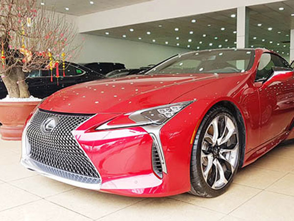 Lexus LC500 - 'xe chơi' giá gần 10 tỷ tại Việt Nam