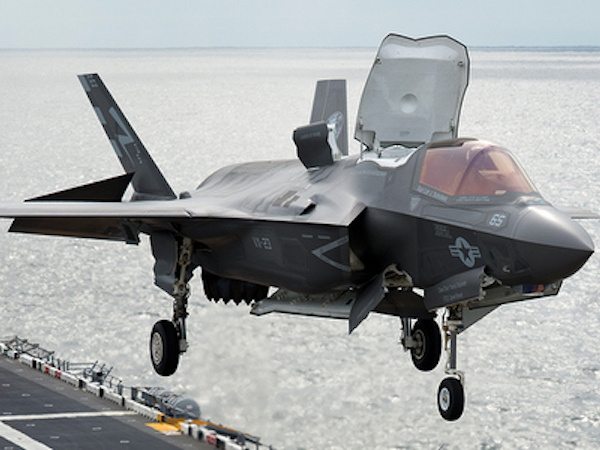 Nhật có thể mua tiêm kích F-35B trang bị cho tàu sân bay