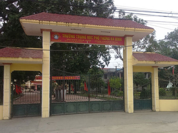 Trường cho học sinh nghỉ để thầy cô đi 'giao lưu' ở Yên Tử?
