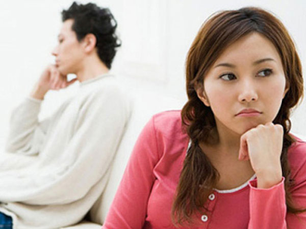Chồng ghi sổ những lỗi của tôi để có dịp là mang ra chì chiết