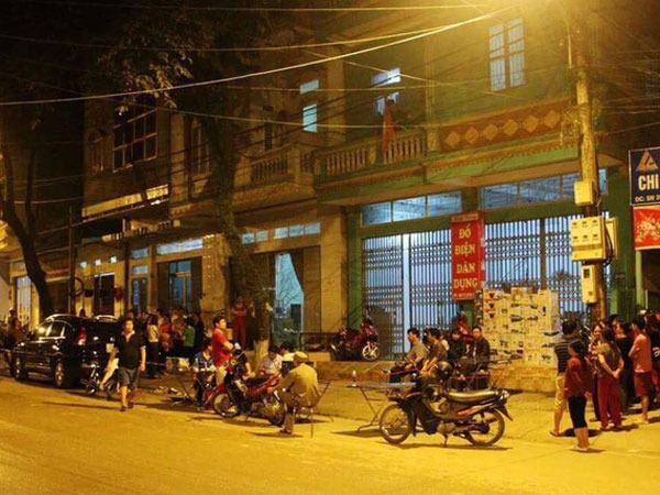 Chồng phó khoa sản dùng búa đập vào đầu vợ do ghen