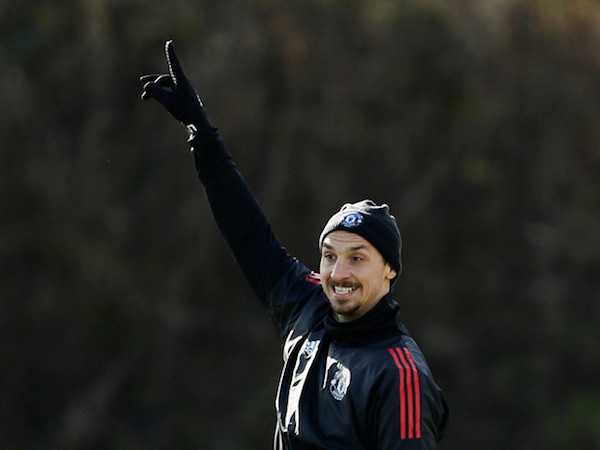 HLV Mourinho tiết lộ tương lai của Ibrahimovic