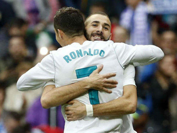 Ronaldo kết thân Benzema: Thống trị Real, dằn mặt dàn 'bom tấn'