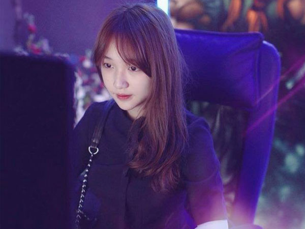 Tìm hot girl ở đâu xa khi giới streamer cũng có những cô nàng xinh hết phần người khác
