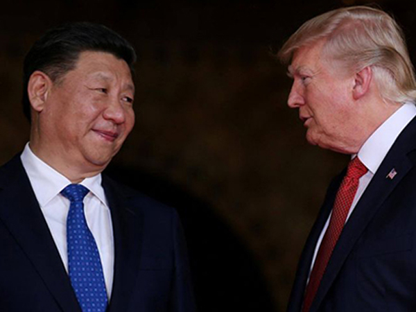 TV Trung Quốc chuyển màu đen khi Trump đùa về nhiệm kỳ của ông Tập