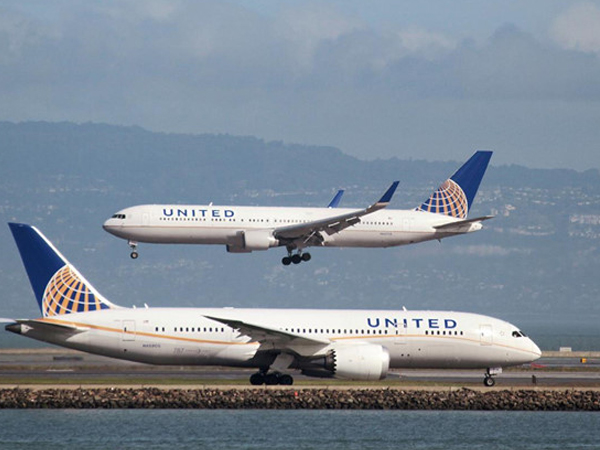 United Airlines cho khách lên nhầm chuyến bay