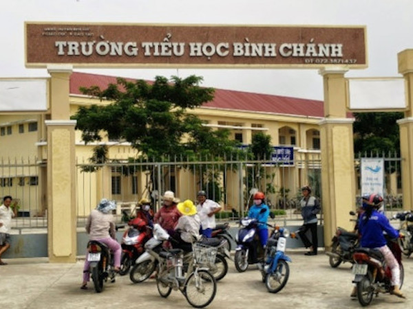 Vụ cô giáo quỳ gối xin lỗi: Bộ trưởng GDĐT đề nghị lãnh đạo Long An vào cuộc