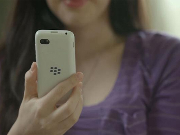 BlackBerry kiện Facebook