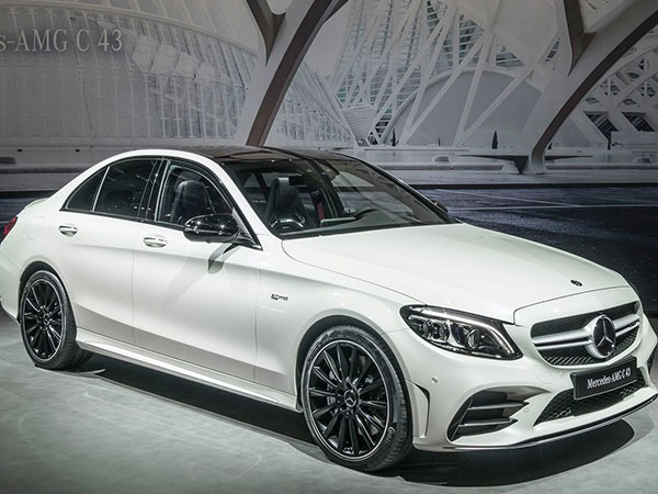 Mercedes-AMG C43 2019 với sức mạnh, vẻ ngoài được nâng cấp mới