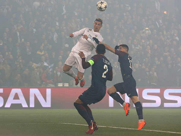 Ronaldo đi vào lịch sử sau khi ghi bàn nhấn chìm PSG