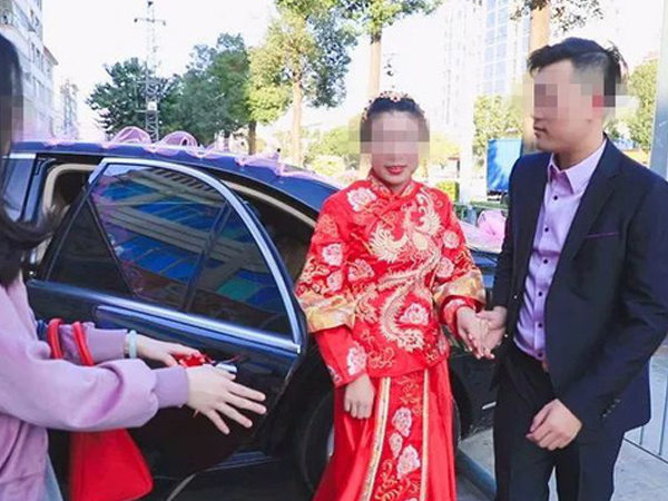 Bỏ ra hàng chục triệu cho bộ ảnh đám cưới, đôi vợ chồng trẻ nhận lại toàn ảnh cắt từ clip