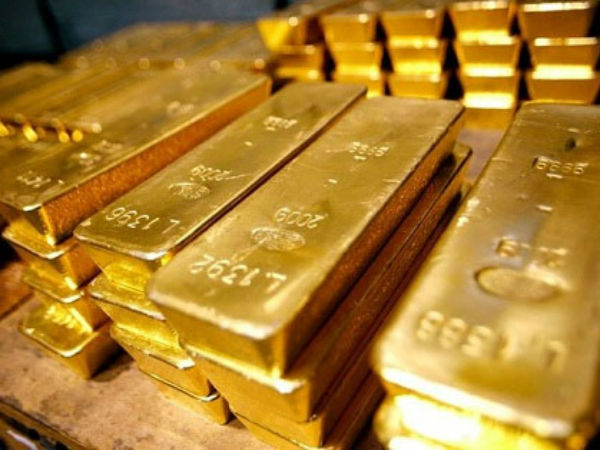Giá vàng hôm nay 8/3: Hoảng sợ USD, vàng lên đỉnh