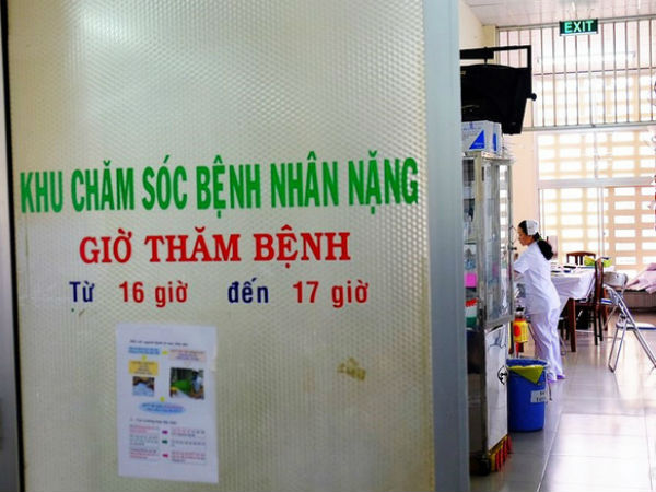 Người đàn ông tự tẩm xăng lên người đốt ở TP.HCM đã tử vong