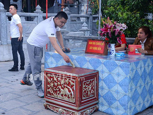 Tiền tỷ công đức tại đền Cửa Ông được quản như thế nào?