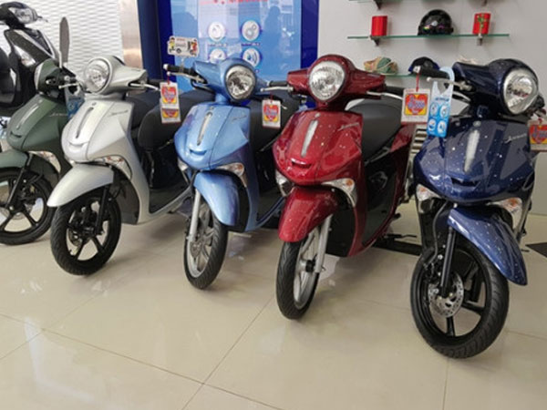 Xe máy đồng loạt giảm giá, SH mất tới 20 triệu đồng sau Tết Nguyên đán