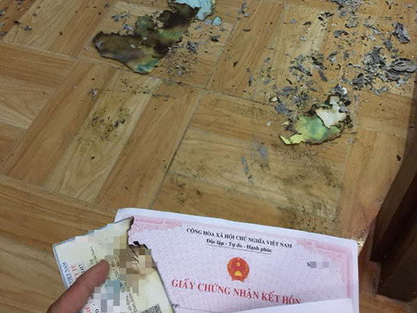Chuyện thật như đùa: Chồng cố thủ trong phòng, vợ đứng ngoài hun khói và pha trả đũa suýt thì gây họa