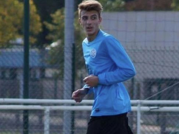 Bóng đá Pháp trải qua bi kịch tương tự đội trưởng CLB Fiorentina