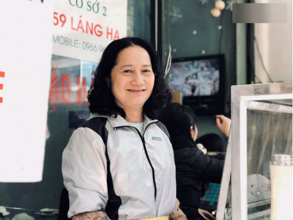 Bún chả Hương Liên gây xôn xao khi lồng kính bộ bàn ghế cựu tổng thống Obama từng ngồi, bà chủ nói gì?