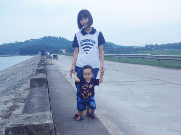 Cô vợ cũ 'lầy' nhất năm, ly hôn chồng tiếc mỗi phải xa cây hồng xiêm: 'Hôm nào đưa con về, anh cho em ít hồng xiêm nhá'