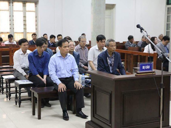 Xét xử vụ vỡ đường ống nước sông Đà 18 lần: Viện kiểm sát giữ quan điểm buộc tội