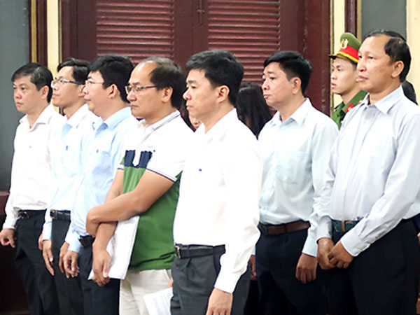 12 luật sư vụ Navibank đề nghị triệu tập thẩm phán Tòa Tối cao bất thành