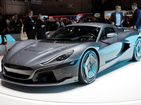 Siêu xe điện Rimac C_Two mạnh không tưởng
